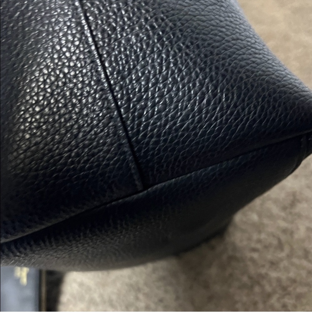 Ferragamo Leather Tote and Pouch Set - Picture 4 of 12